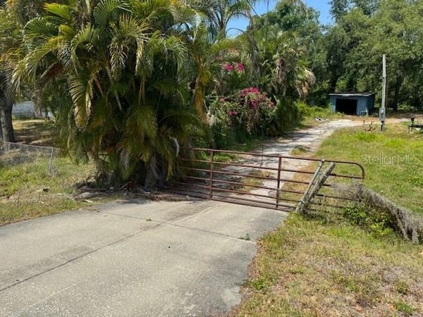 10709 E BAY ROAD, GIBSONTON, FL 33534