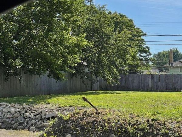 1692 Parsons Avenue, Columbus, OH 43207