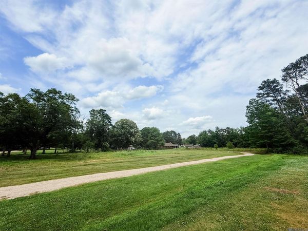 29378 S Anne Dr, Walker, LA 70785