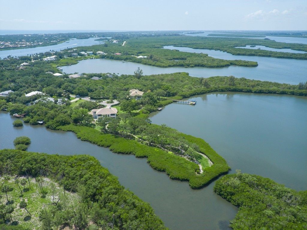 2660 Riverview Court, Vero Beach, FL 32963 Photo