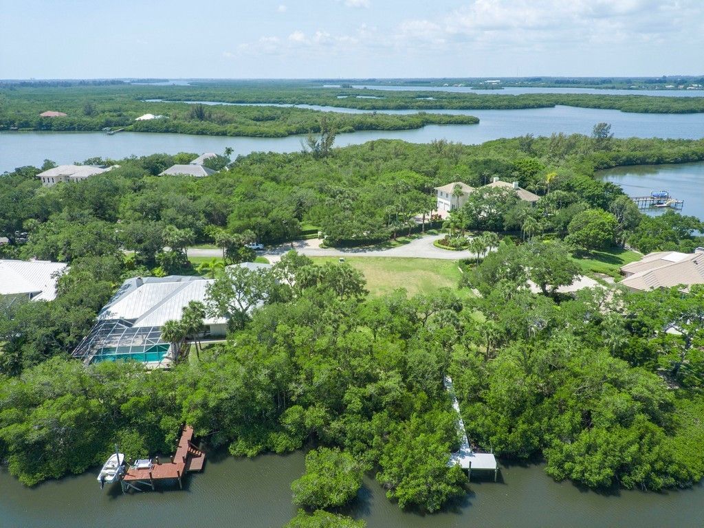 2660 Riverview Court, Vero Beach, FL 32963 Photo