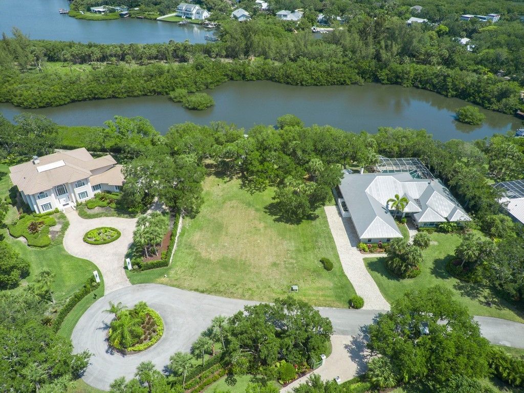 2660 Riverview Court, Vero Beach, FL 32963 Photo