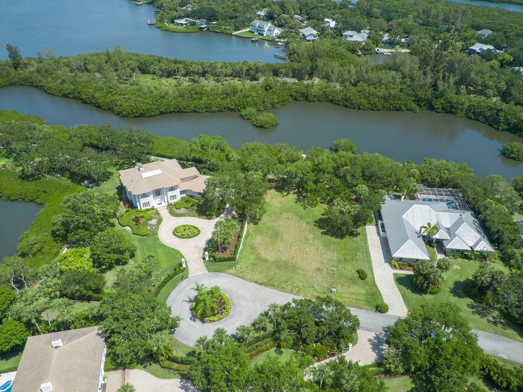2660 Riverview Court, Vero Beach, FL 32963 Photo