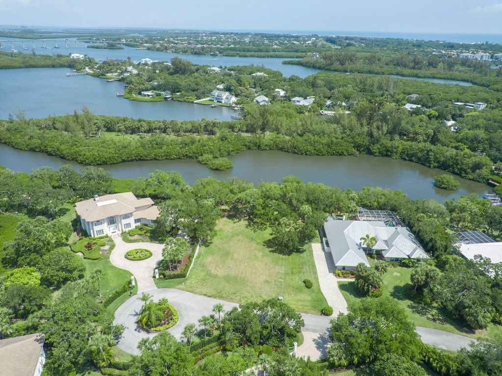 2660 Riverview Court, Vero Beach, FL 32963 Photo