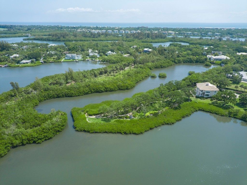 2660 Riverview Court, Vero Beach, FL 32963 Photo