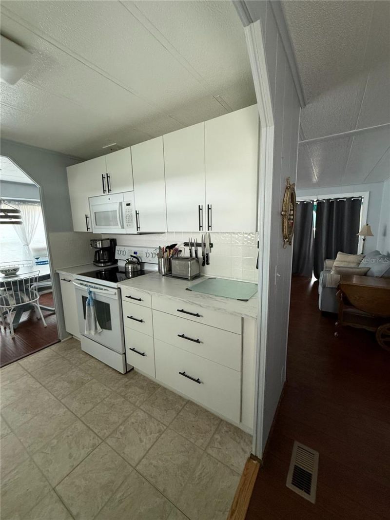 9003 30th Avenue E, Palmetto, FL 34221 Photo