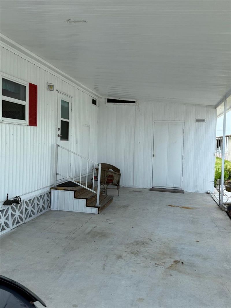 9003 30th Avenue E, Palmetto, FL 34221 Photo