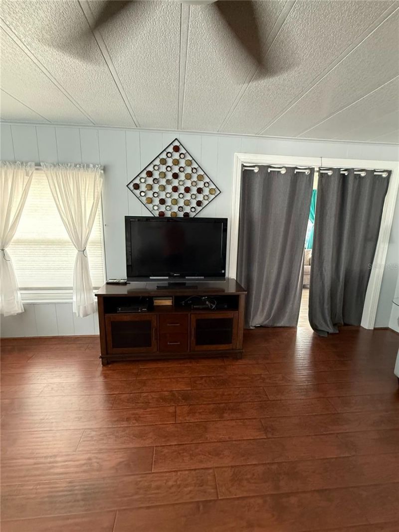 9003 30th Avenue E, Palmetto, FL 34221 Photo