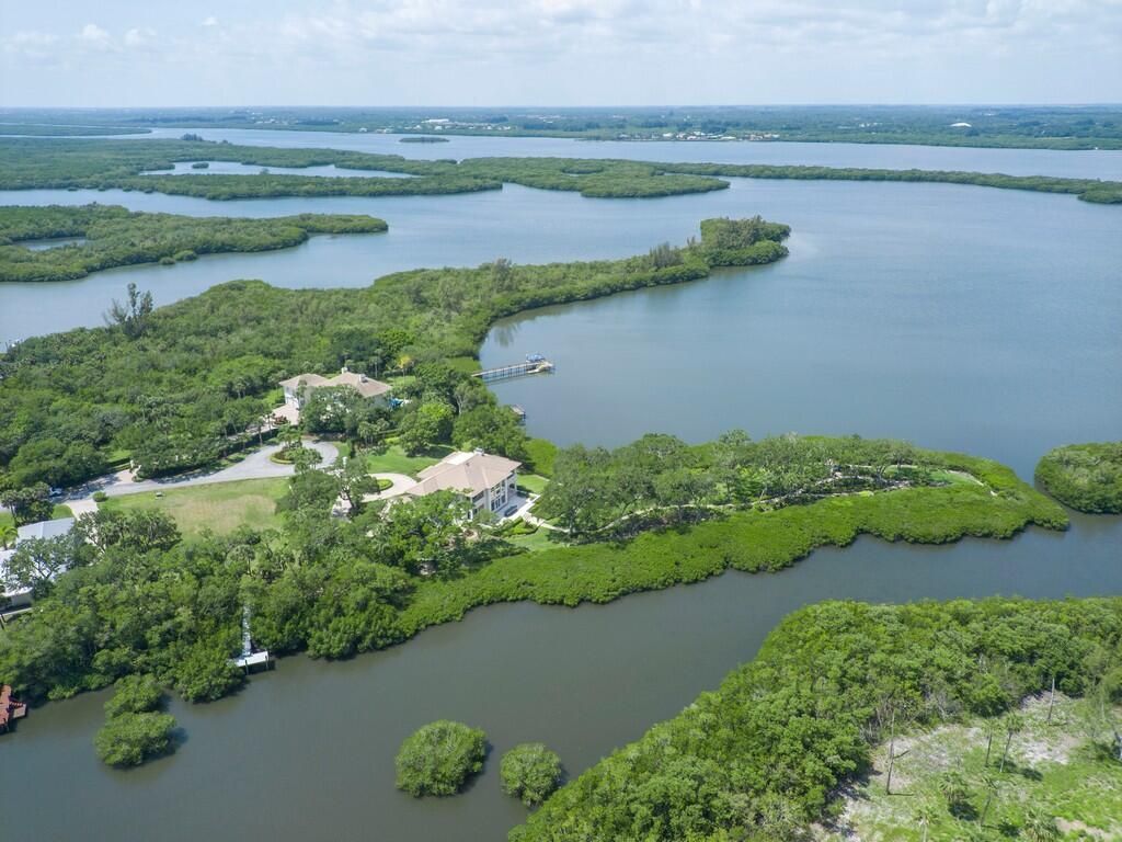 2660 Riverview Court, Vero Beach, FL 32963 Photo