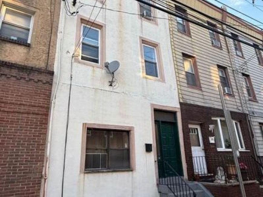 2246 S 15th Street, Philadelphia, PA 19145 Main Photo