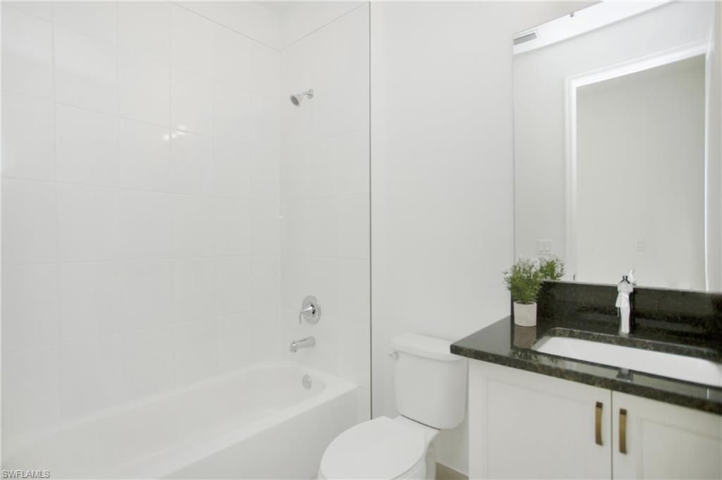 20195 Ainsley St, Estero, FL 33928 Photo