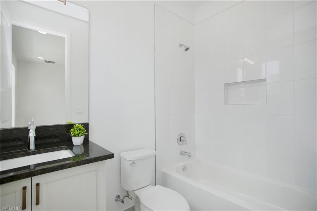 20195 Ainsley St, Estero, FL 33928 Photo