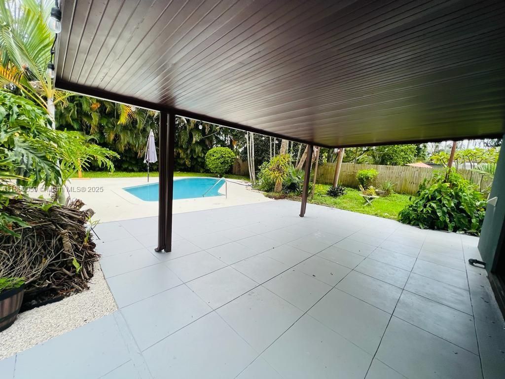 14825 Garden Dr, Miami, FL 33168 Photo