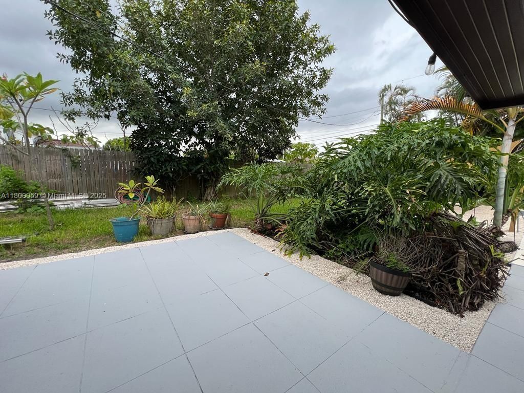 14825 Garden Dr, Miami, FL 33168 Photo