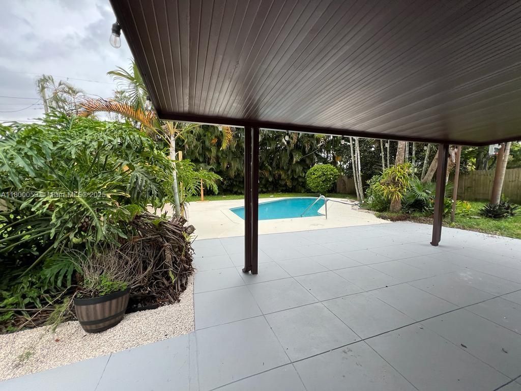 14825 Garden Dr, Miami, FL 33168 Photo