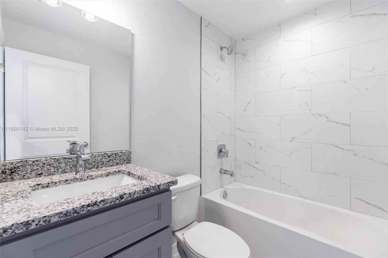 2004 Rosa Ct, Lehigh Acres, FL 33972 Photo