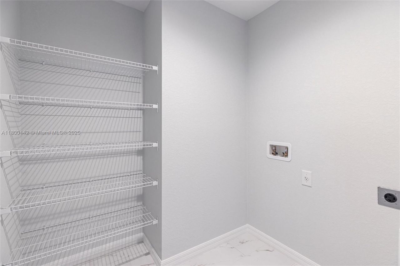 2004 Rosa Ct, Lehigh Acres, FL 33972 Photo