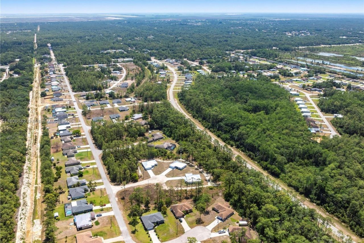 2004 Rosa Ct, Lehigh Acres, FL 33972 Photo