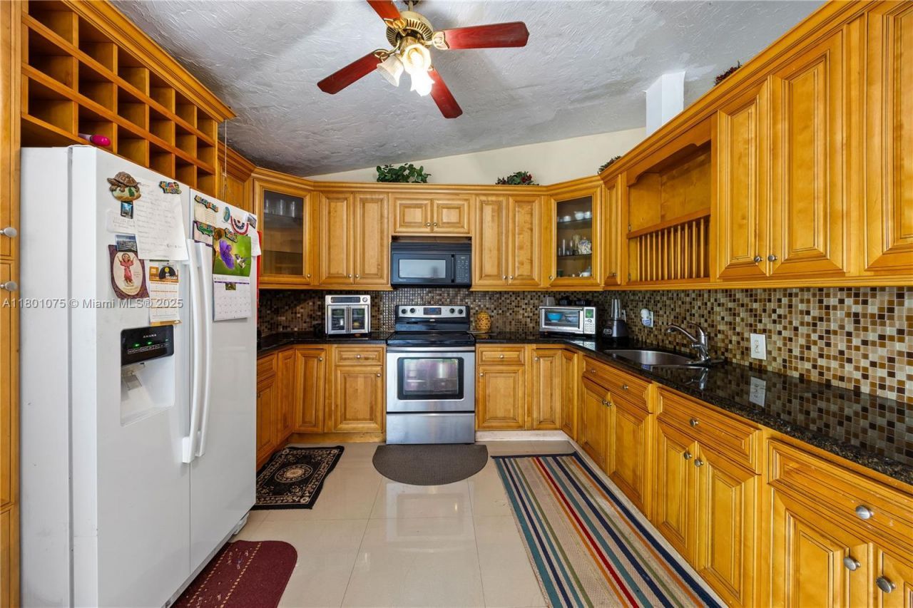 19276 SW 123rd Ave, Miami, FL 33177 Photo