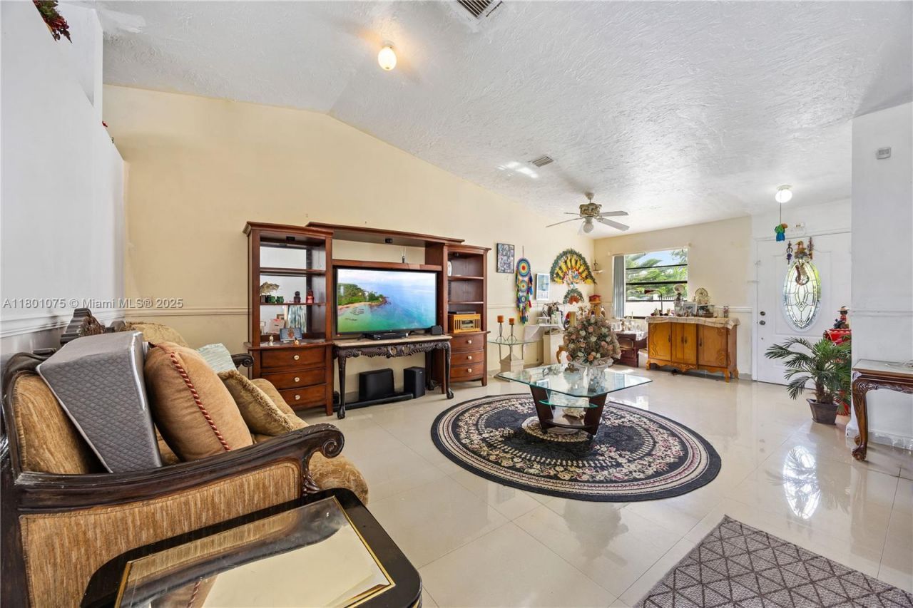 19276 SW 123rd Ave, Miami, FL 33177 Photo