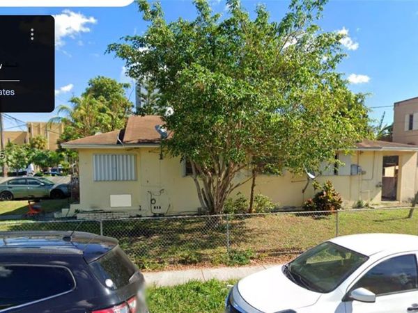 1268 SW 4th St, Miami, FL 33135