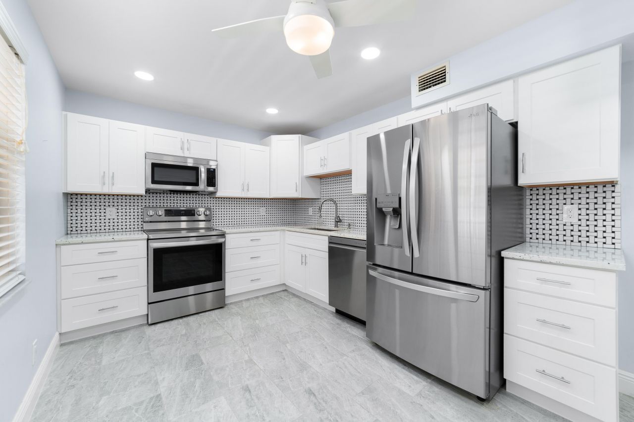 800 Cypress Grove Drive, Unit 211, Pompano Beach, FL 33069 Photo