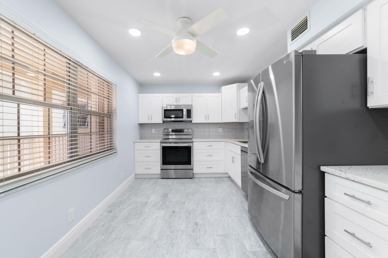 800 Cypress Grove Drive, Unit 211, Pompano Beach, FL 33069 Photo