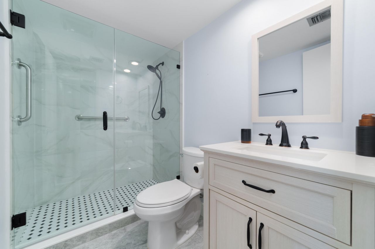 800 Cypress Grove Drive, Unit 211, Pompano Beach, FL 33069 Photo