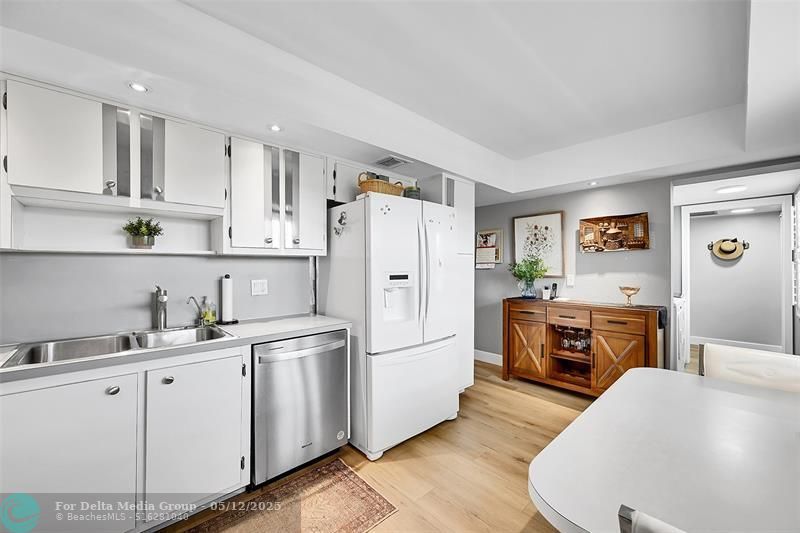 4020 W Palm Aire Drive, Unit 503, Pompano Beach, FL 33069 Photo