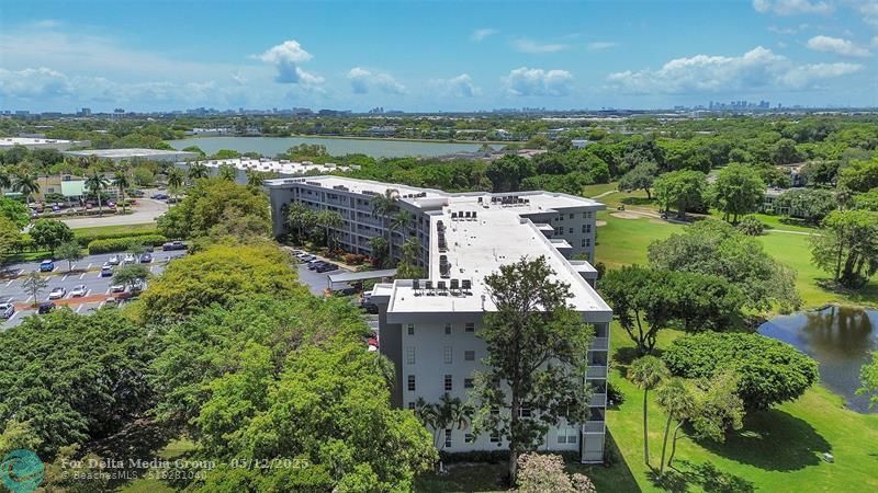 4020 W Palm Aire Drive, Unit 503, Pompano Beach, FL 33069 Photo