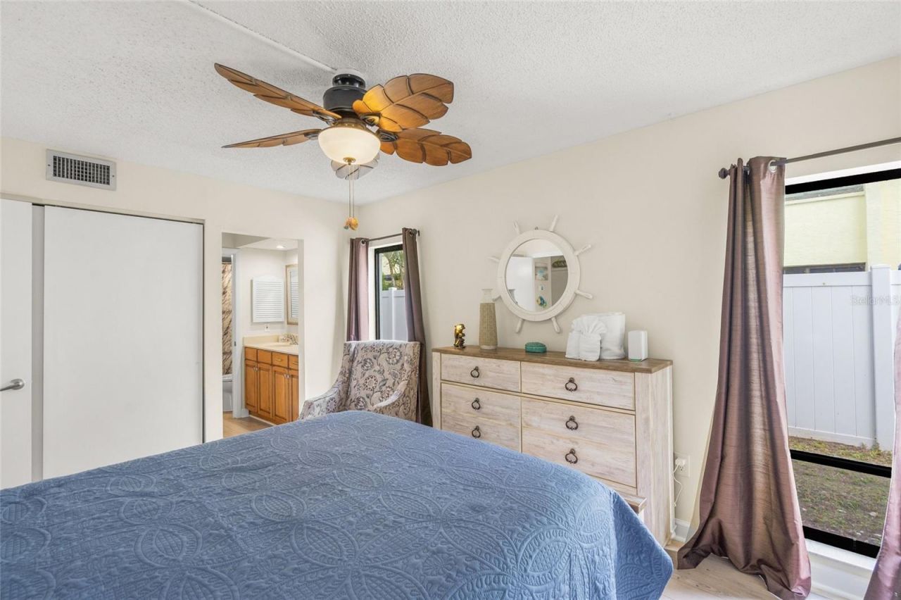6713 Midnight Pass Road, Unit 4, Sarasota, FL 34242 Photo