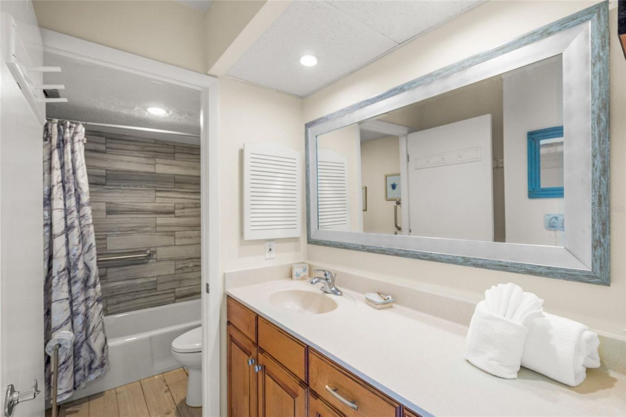 6713 Midnight Pass Road, Unit 4, Sarasota, FL 34242 Photo