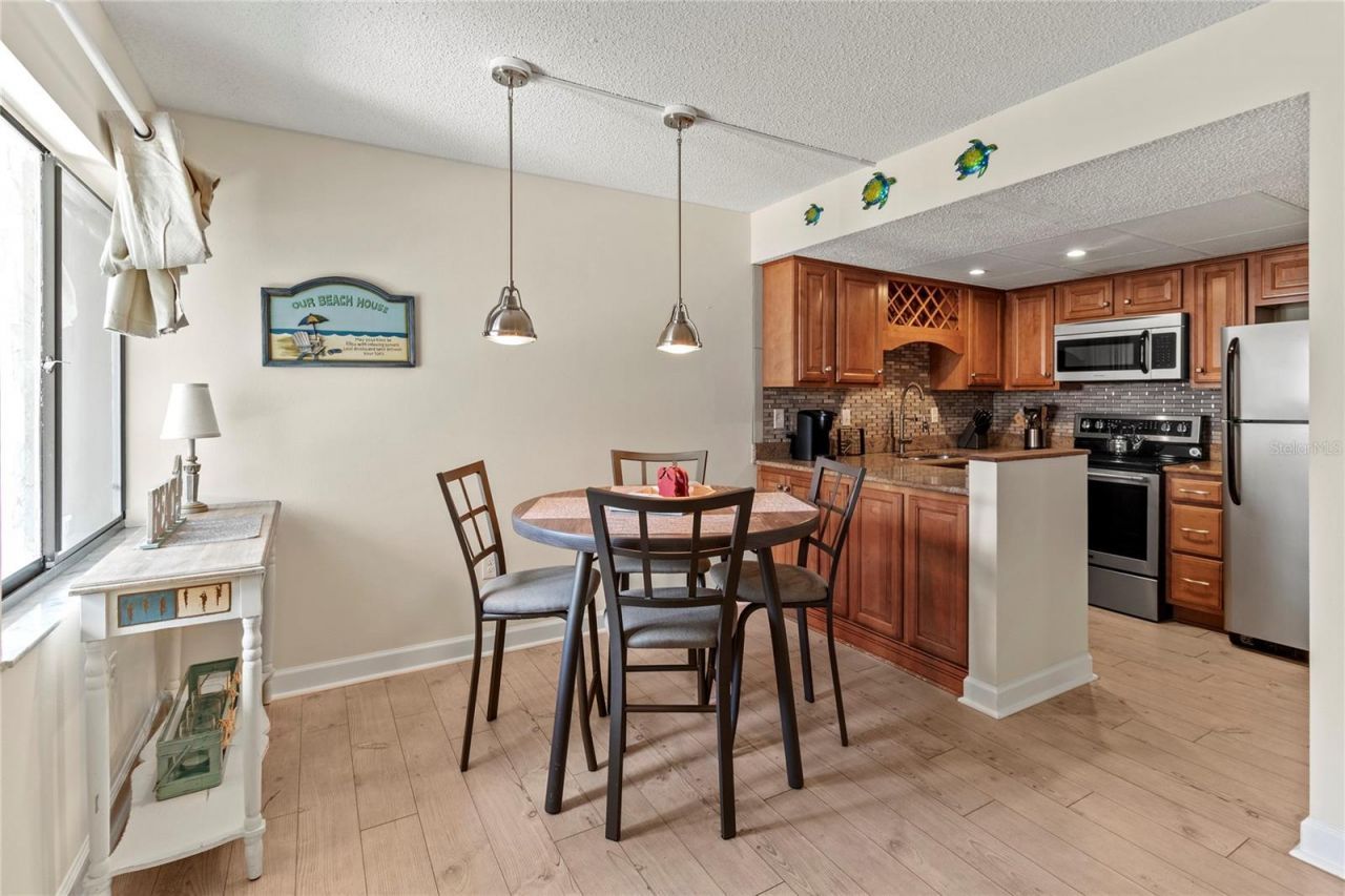 6713 Midnight Pass Road, Unit 4, Sarasota, FL 34242 Photo