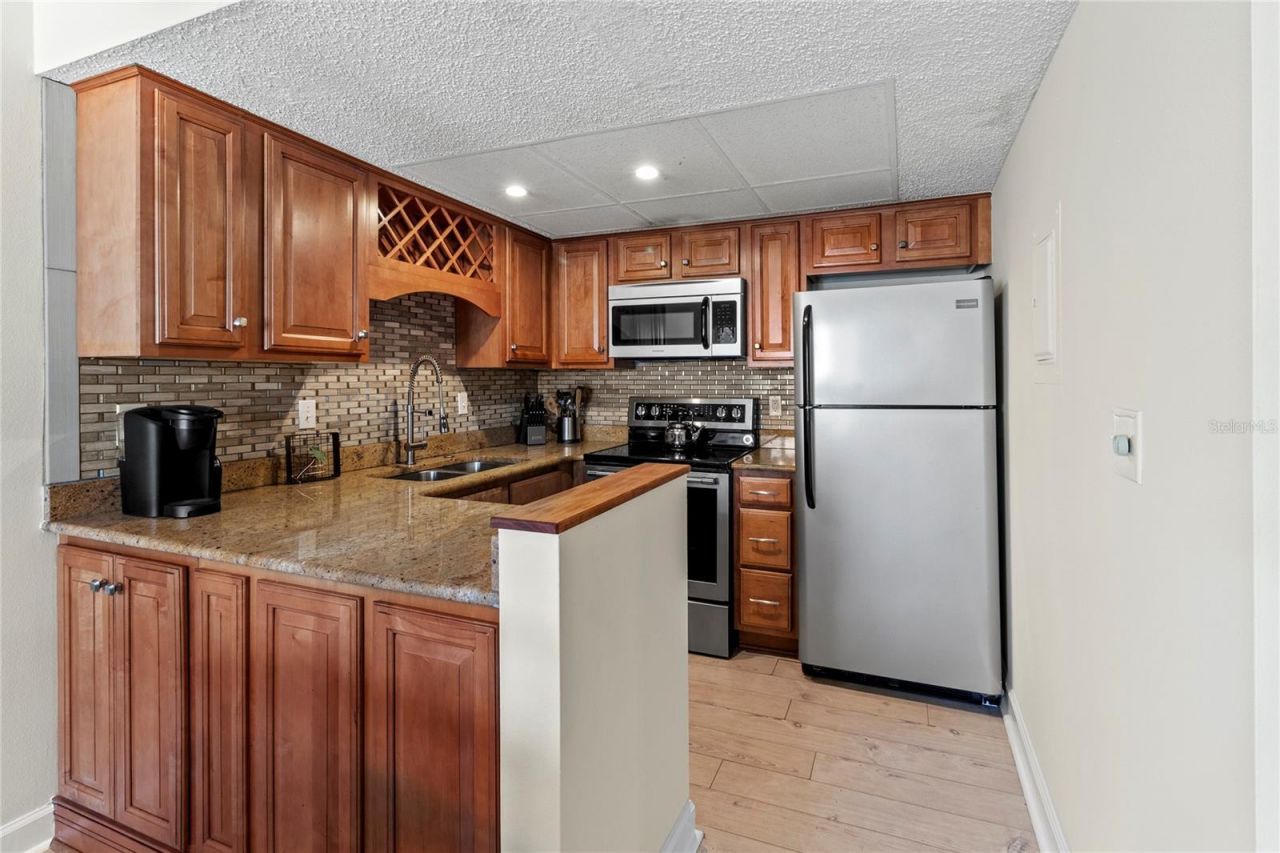 6713 Midnight Pass Road, Unit 4, Sarasota, FL 34242 Photo