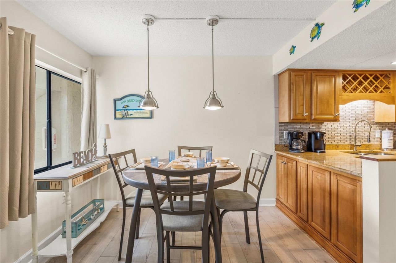 6713 Midnight Pass Road, Unit 4, Sarasota, FL 34242 Photo