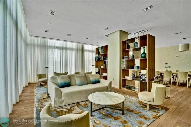 401 N Birch Road, Unit 415, Fort Lauderdale, FL 33304 Photo