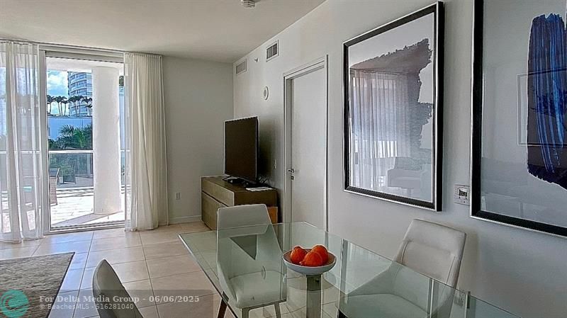 401 N Birch Road, Unit 415, Fort Lauderdale, FL 33304 Photo