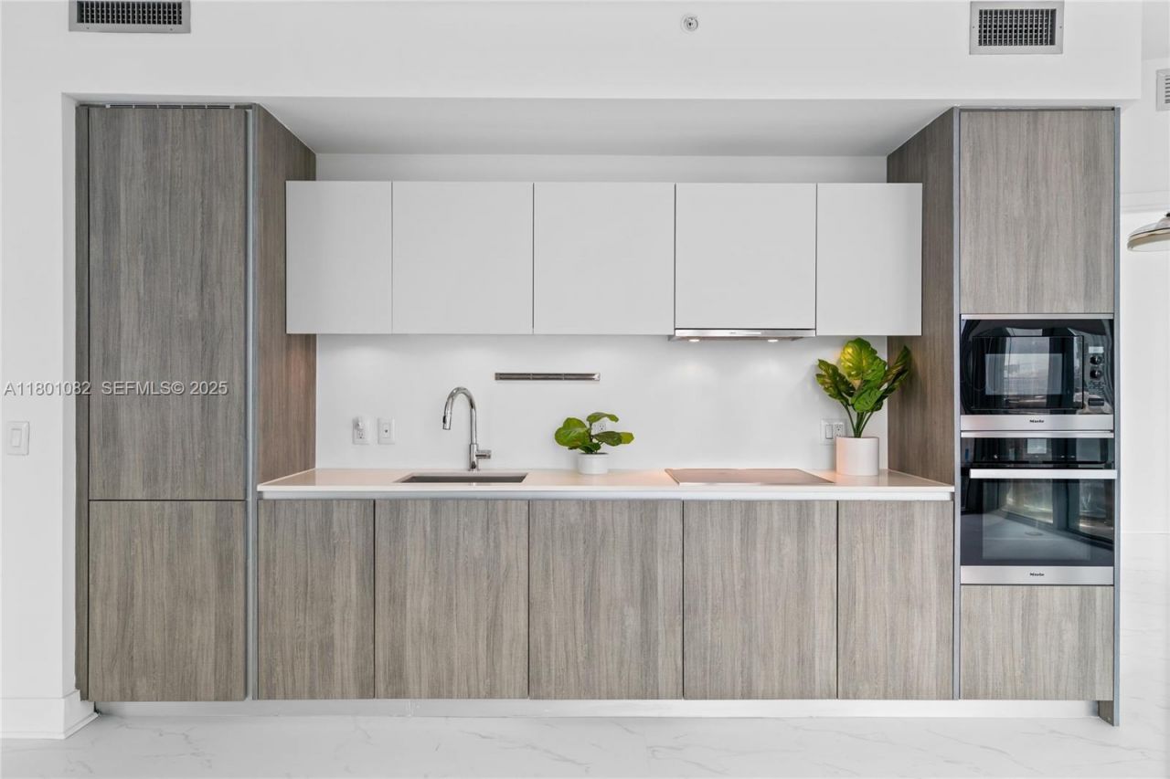 2900 NE 7th Ave, Unit 1409, Miami, FL 33137 Photo