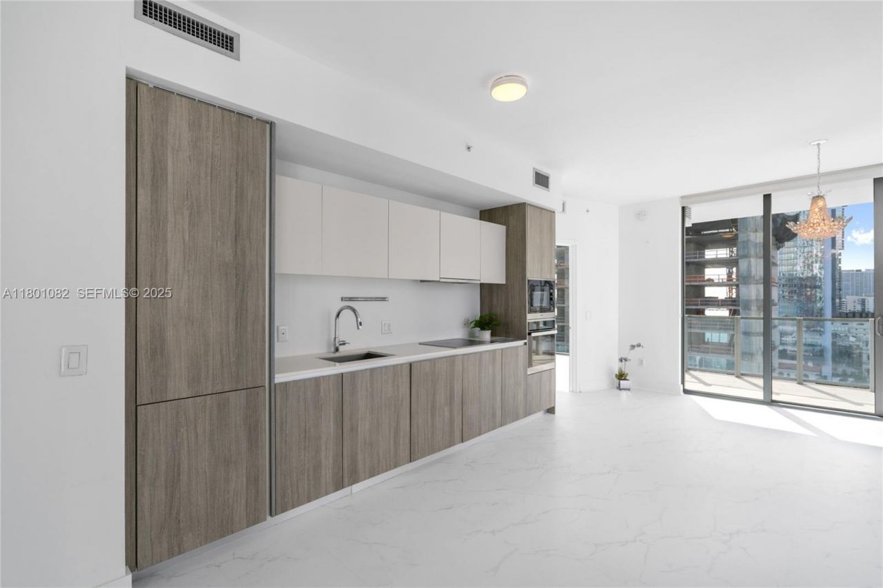 2900 NE 7th Ave, Unit 1409, Miami, FL 33137 Photo