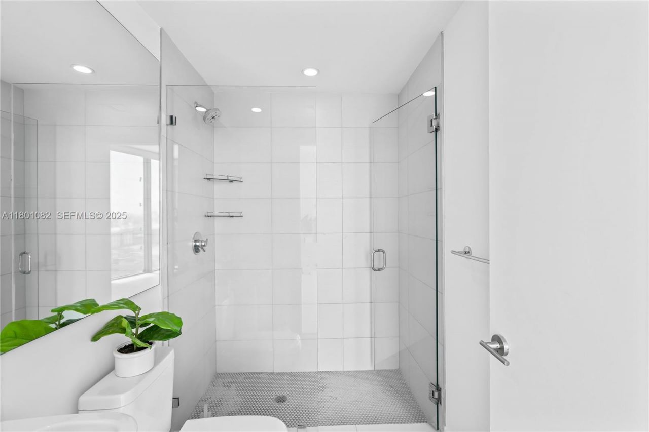 2900 NE 7th Ave, Unit 1409, Miami, FL 33137 Photo