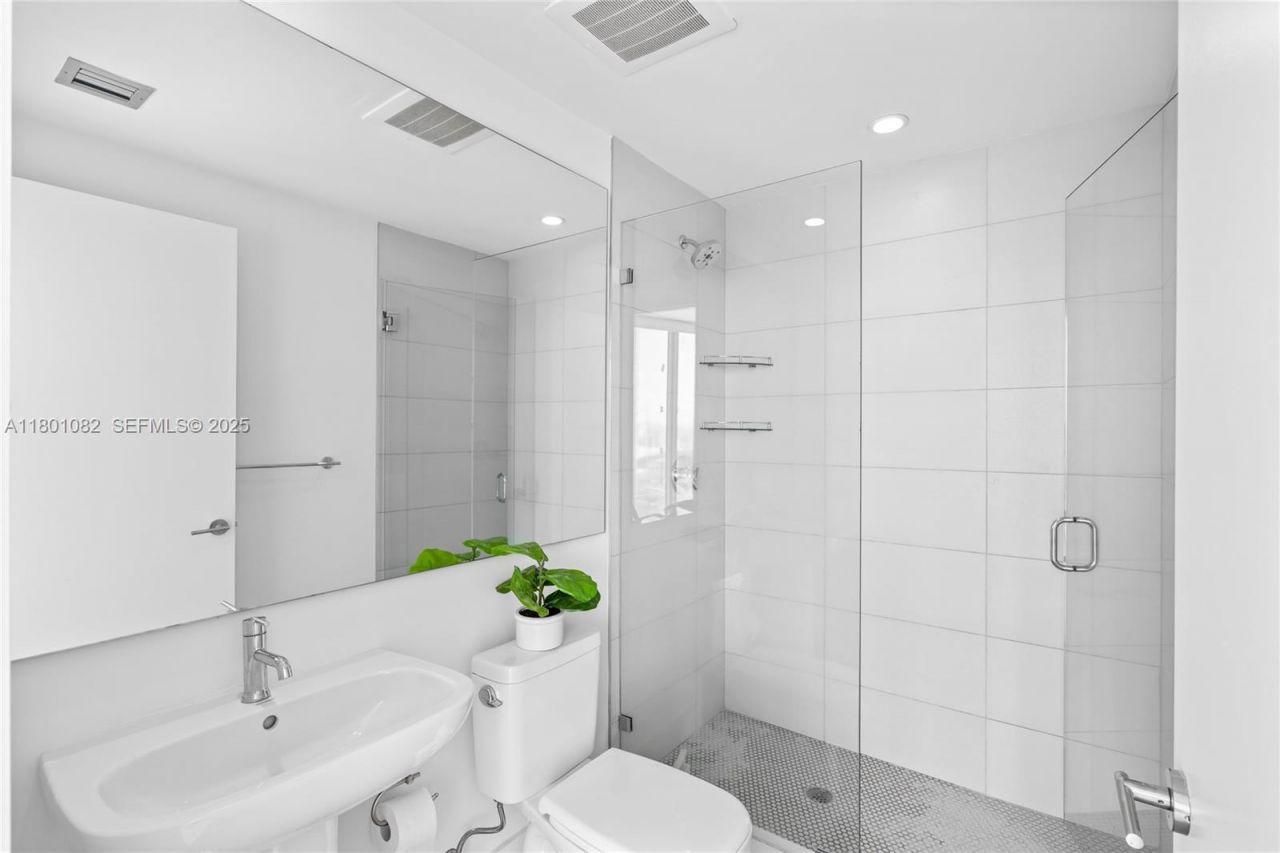 2900 NE 7th Ave, Unit 1409, Miami, FL 33137 Photo