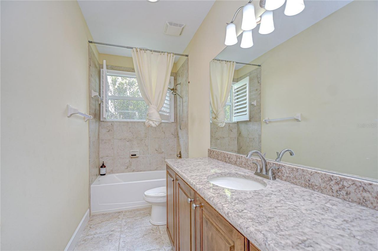 3323 Anna George Drive, Valrico, FL 33596 Photo