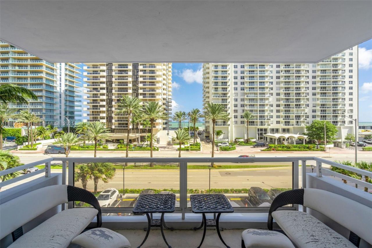 5700 Collins Ave, Unit 4A, Miami Beach, FL 33140 Photo