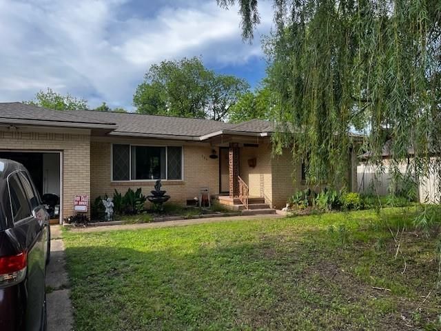 306 W Comanche Street, Lindsay, OK 73052 Main Photo