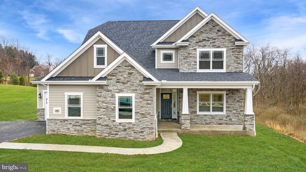 105 EAGLE DRIVE, BROOMALL, PA 19008