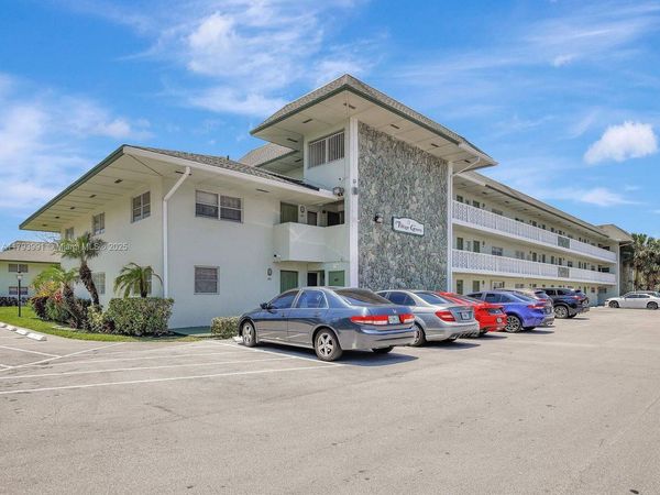4200 NW 3rd Ct, Unit 134, Plantation, FL 33317