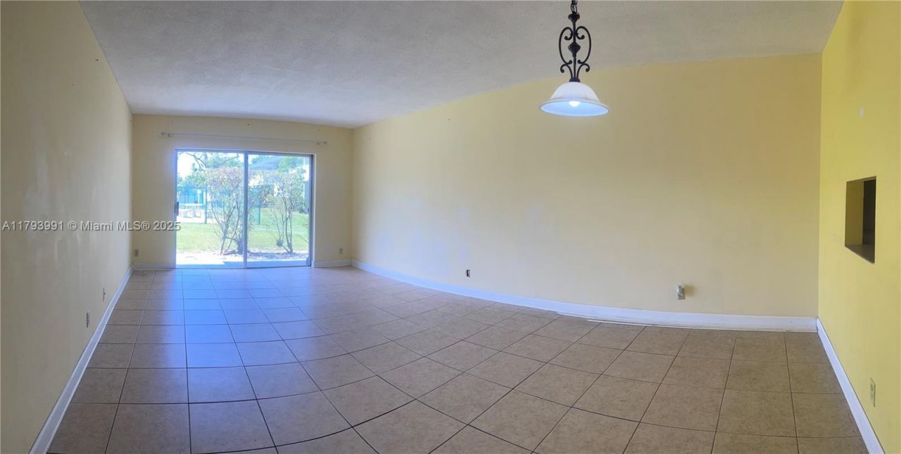 4200 NW 3rd Ct, Unit 134, Plantation, FL 33317 Photo