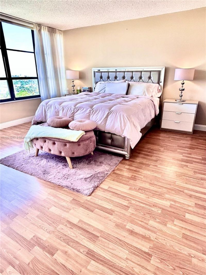 600 Three Islands Blvd, Unit 905, Hallandale Beach, FL 33009 Photo