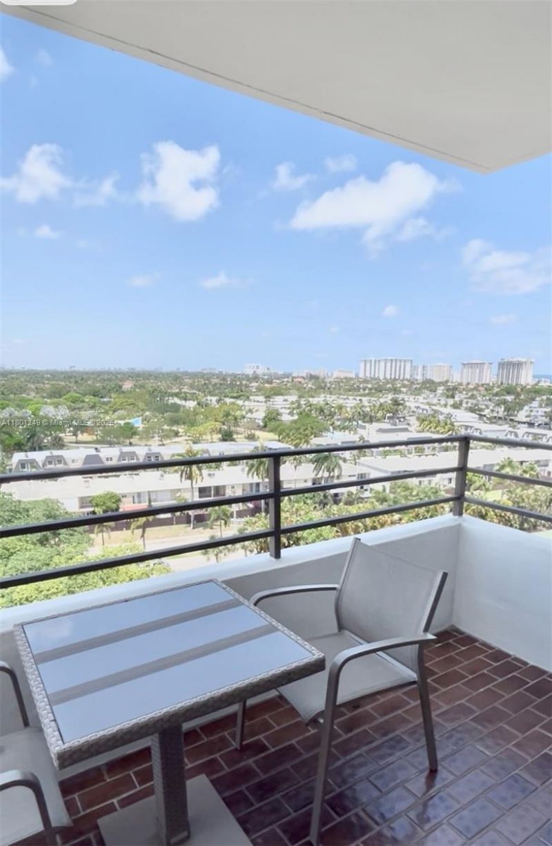 600 Three Islands Blvd, Unit 905, Hallandale Beach, FL 33009 Photo