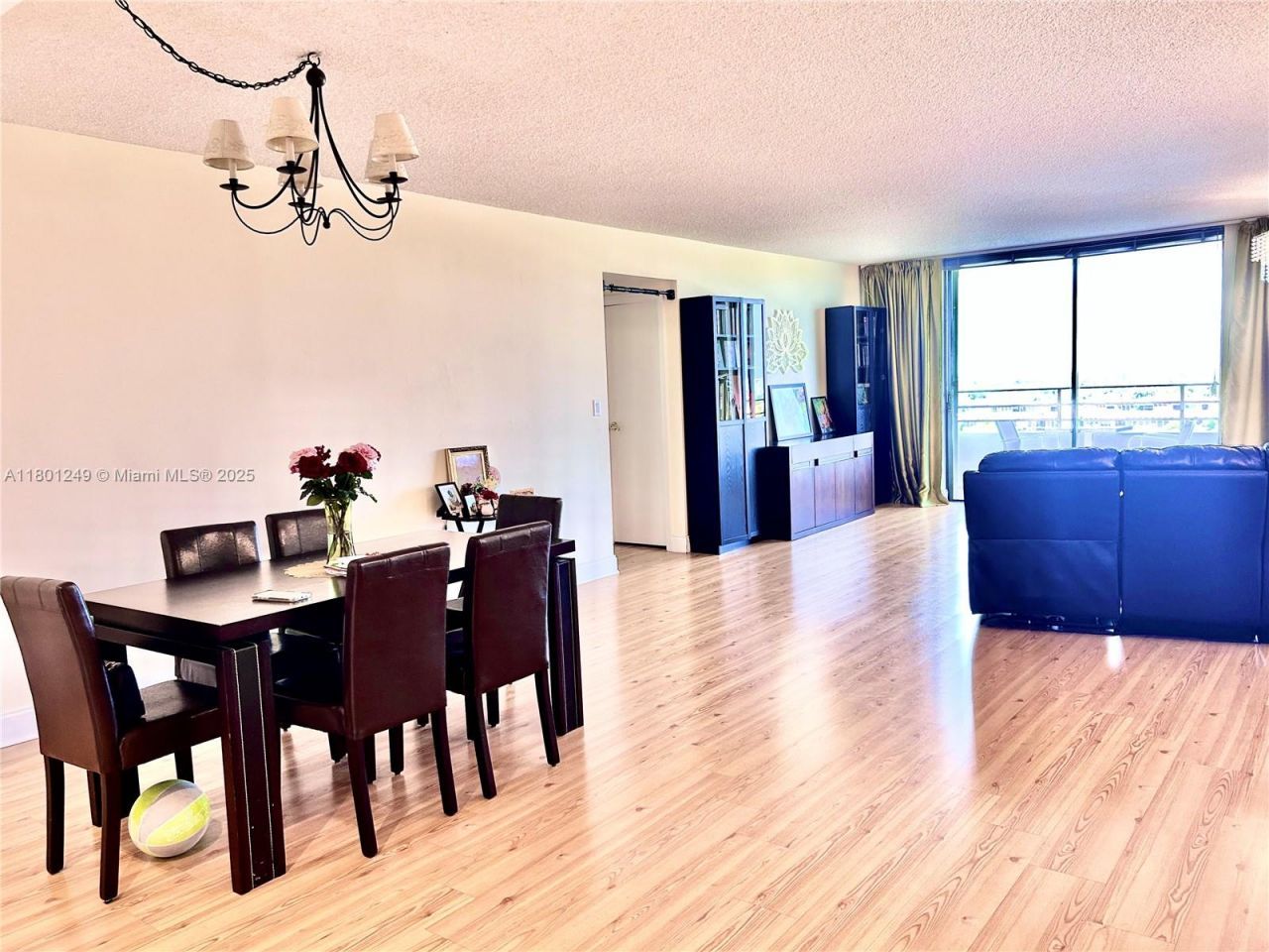 600 Three Islands Blvd, Unit 905, Hallandale Beach, FL 33009 Photo